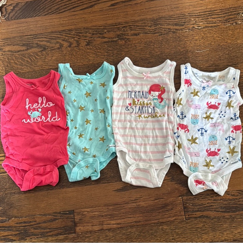 Gerber Sleeveless Bodysuit Set (3-6 months)